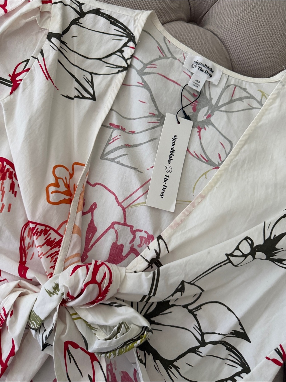 Amazon the drop/Signed Blake White Floral Tie-Front Blouse with Multicolor Print